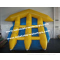 Aqua Play Equipment 0.9mm Pvc Tarpaulin Inflatable Fly Fish Banana Boat For 6 People